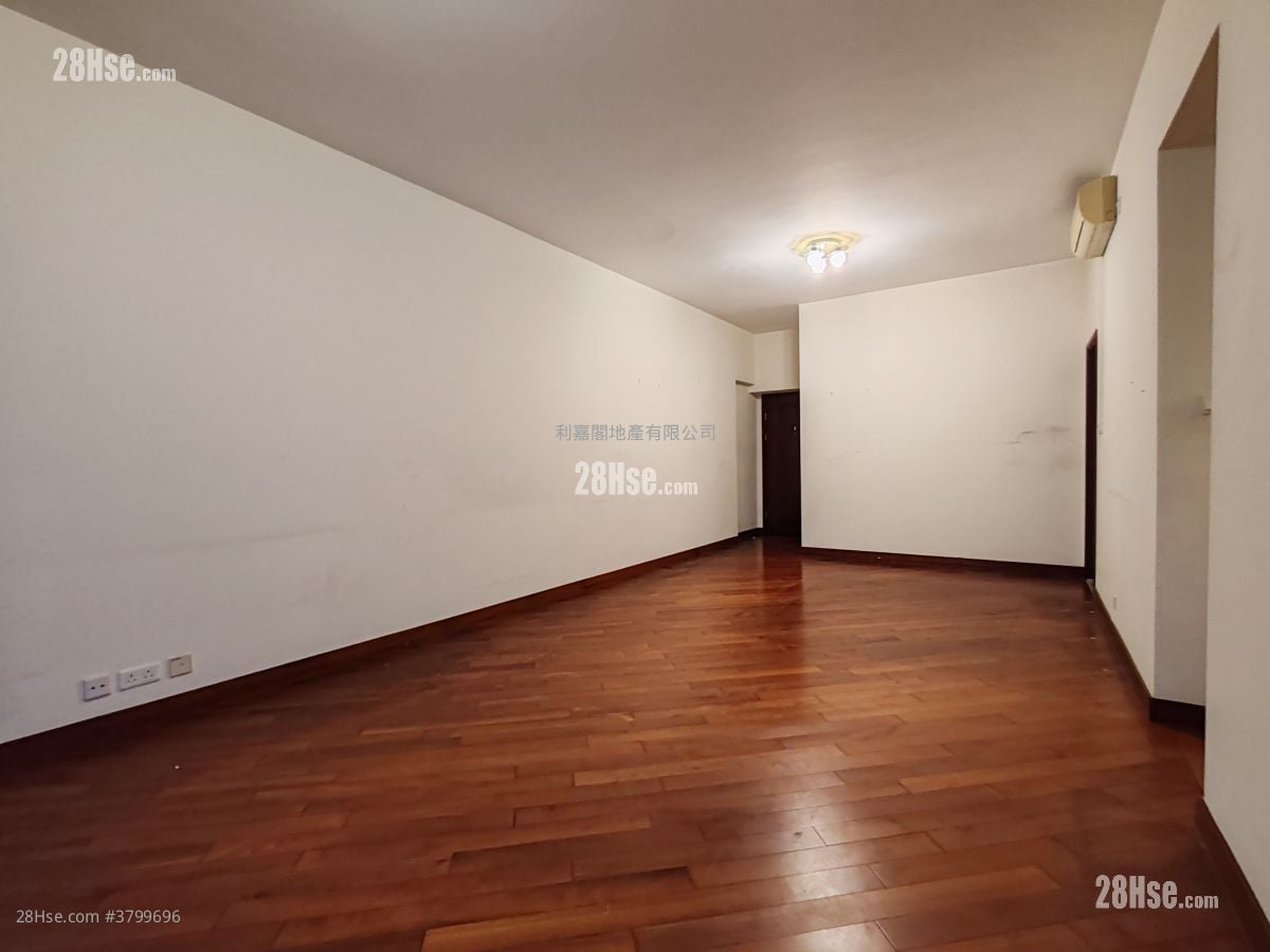 The Palazzo Sell 4 Bedrooms , 2 Bathrooms 1,035 ft²