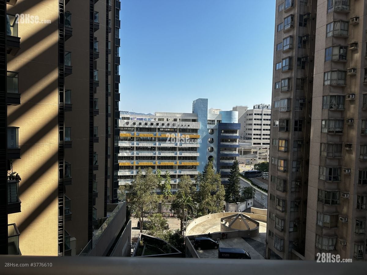 Upper East Sell Studio 230 ft²