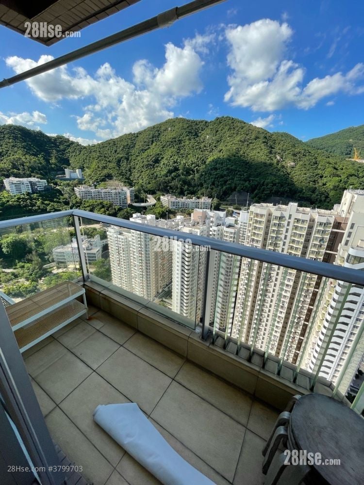 Beacon Lodge Sell 3 Bedrooms 603 ft²