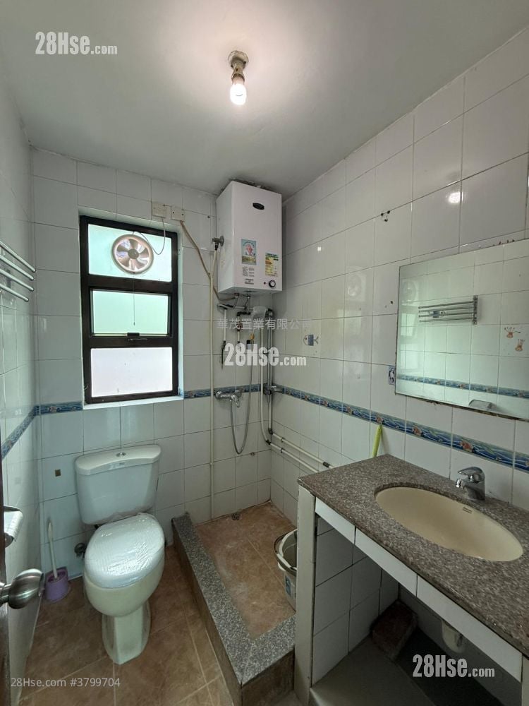 村屋 租盘 3 房 , 1 浴室 650 平方尺