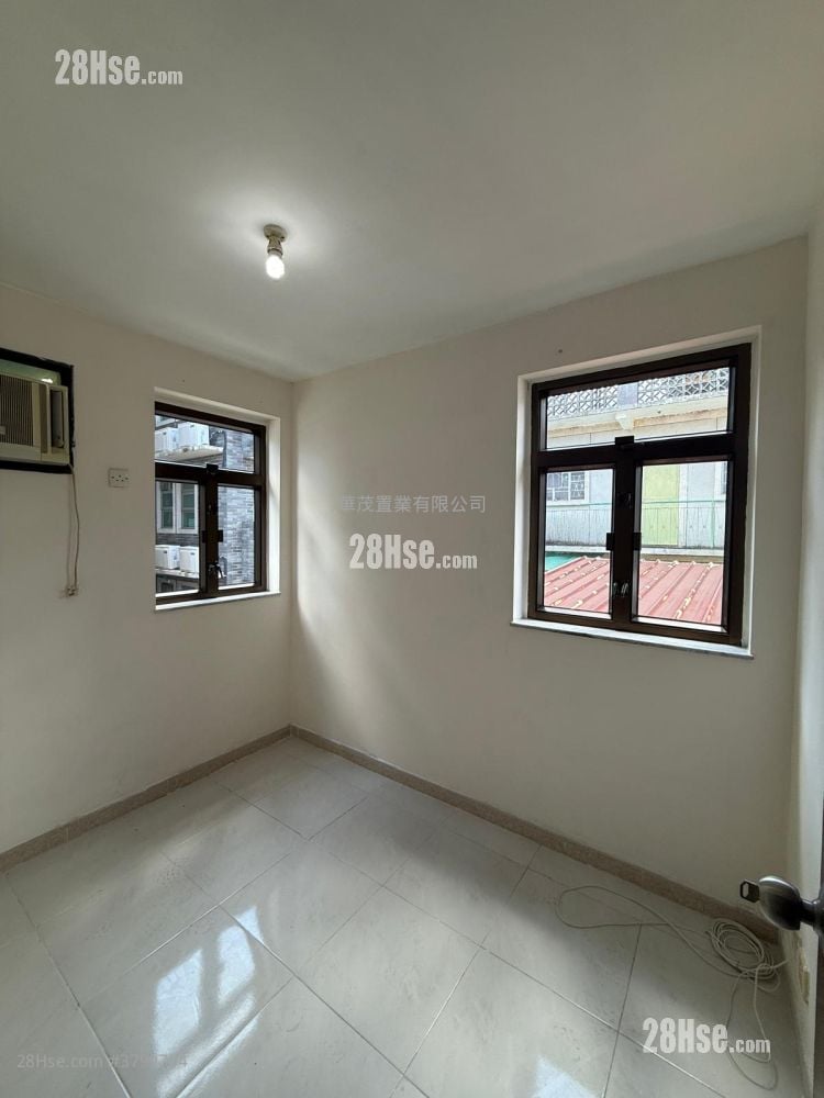 村屋 租盘 3 房 , 1 浴室 650 平方尺