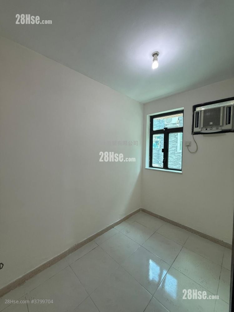 村屋 租盘 3 房 , 1 浴室 650 平方尺