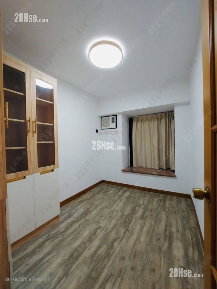 Scenic Garden Sell 3 Bedrooms , 2 Bathrooms 813 ft²