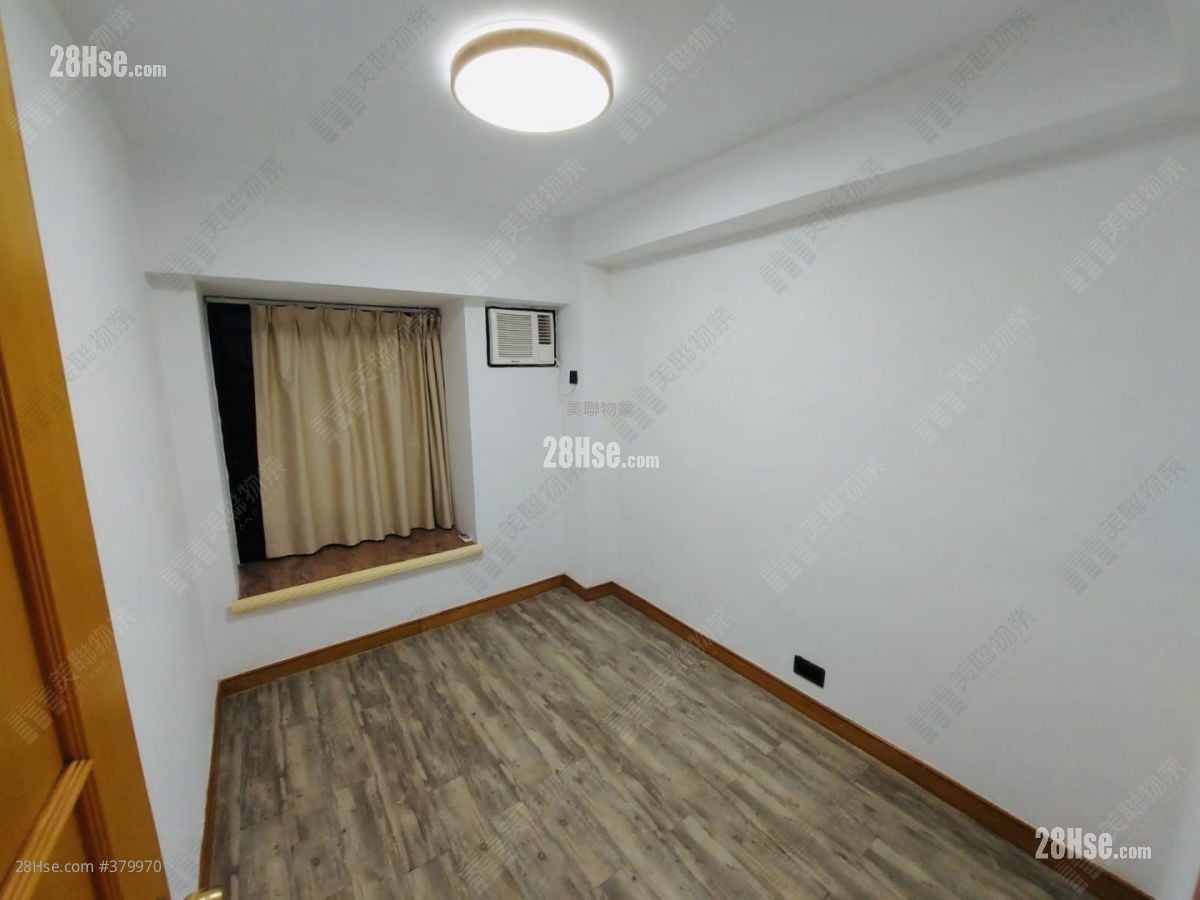 Scenic Garden Sell 3 Bedrooms , 2 Bathrooms 813 ft²