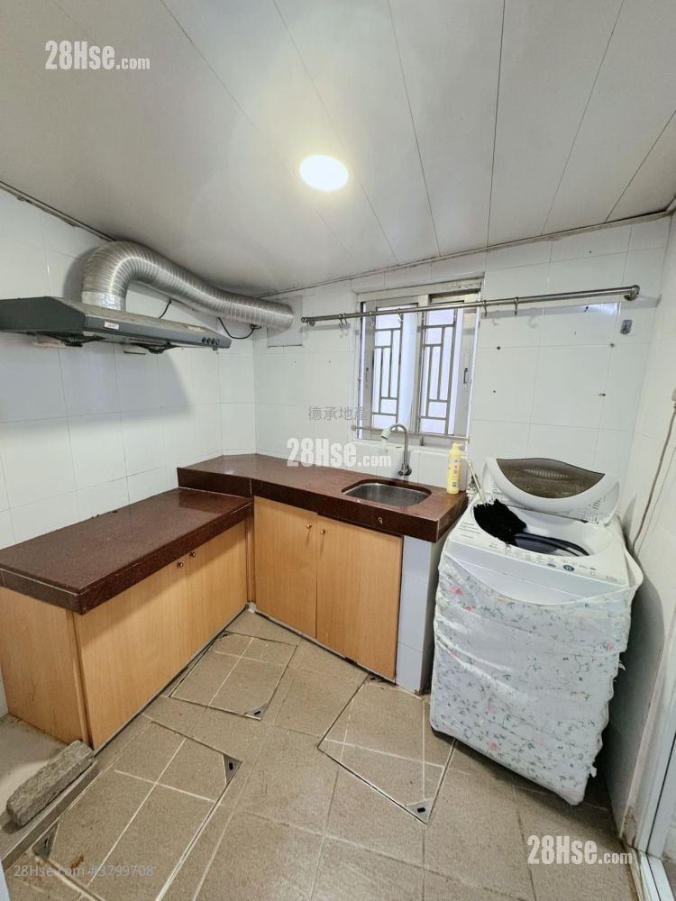 村屋 租盘 2 房 , 1 浴室