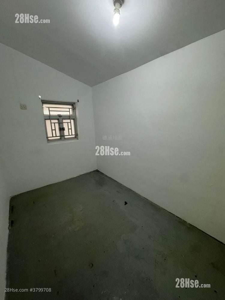 村屋 租盘 2 房 , 1 浴室