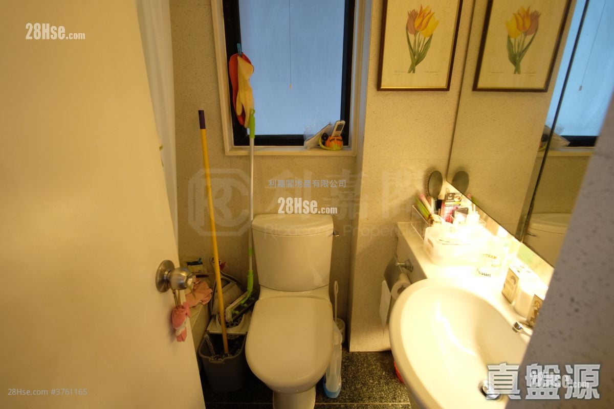 Bella Vista Sell 1 Bedroom , 1 Bathroom 383 ft²