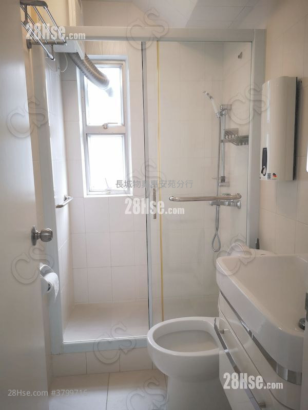 华兰花园 租盘 1 房 398 平方尺