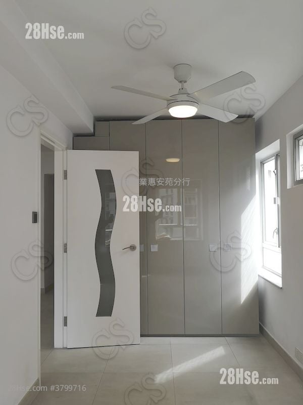 华兰花园 租盘 1 房 398 平方尺