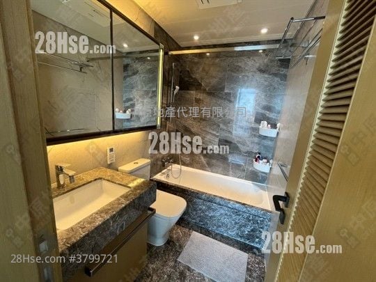 MALIBU 售盘 3 房 , 1 浴室 656 平方尺