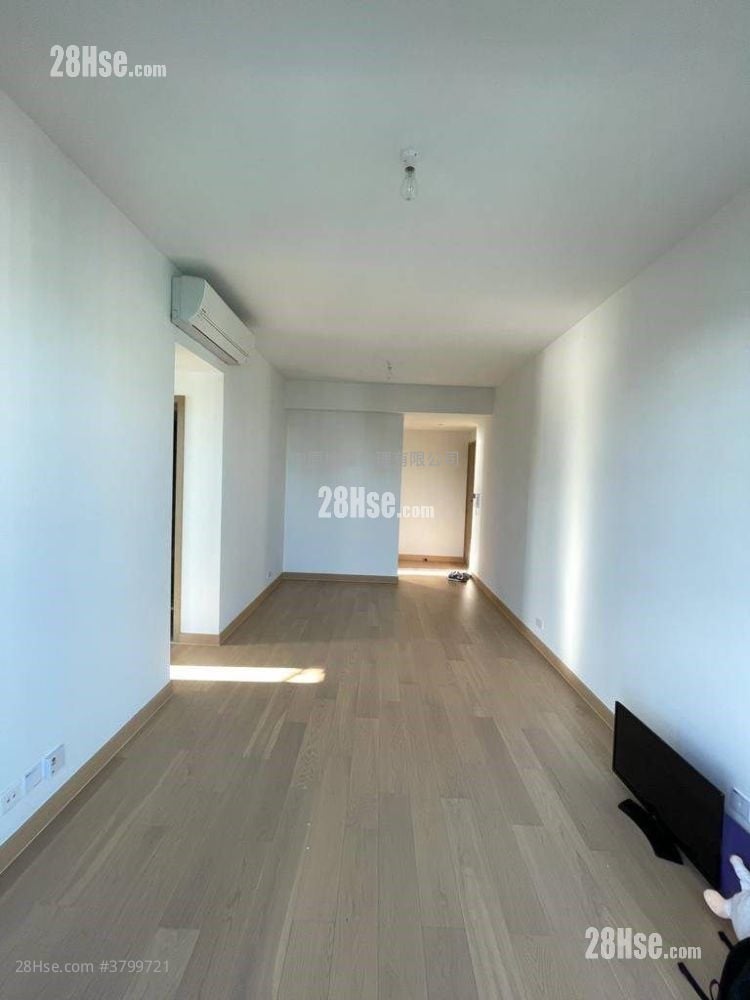 MALIBU 售盘 3 房 , 1 浴室 656 平方尺