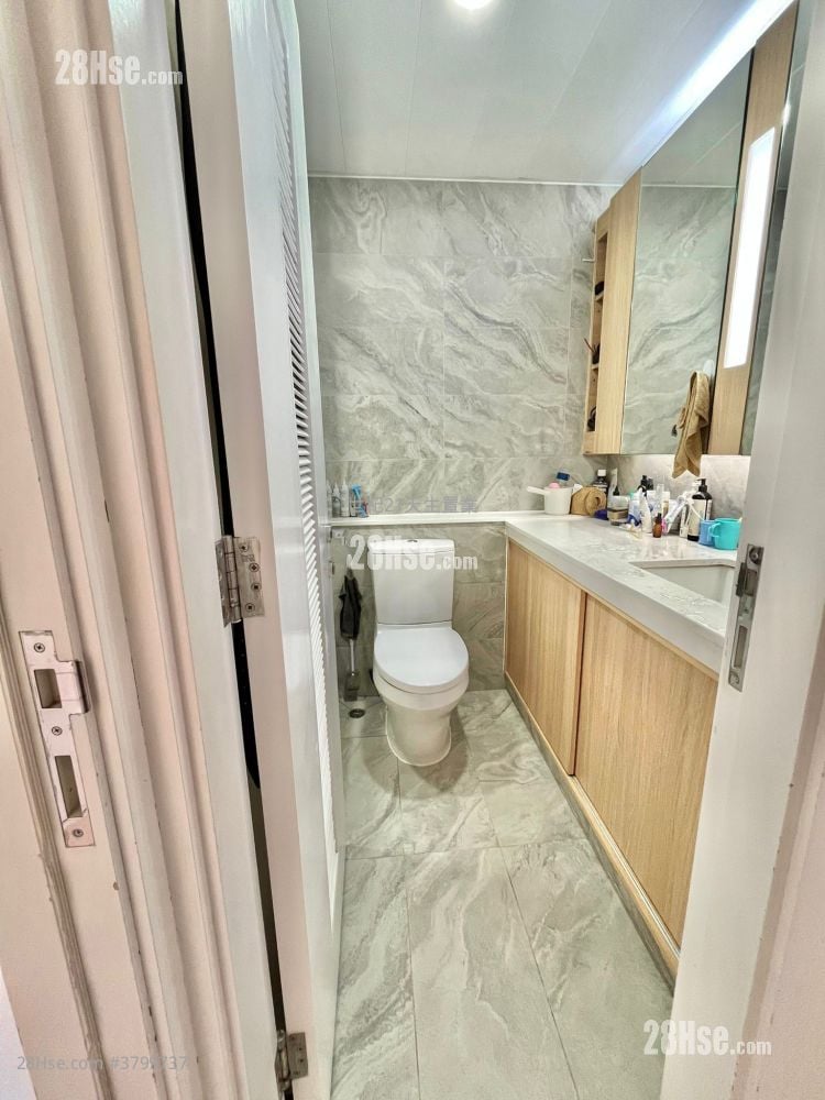 Avignon Sell 4 Bedrooms , 3 Bathrooms 892 ft²