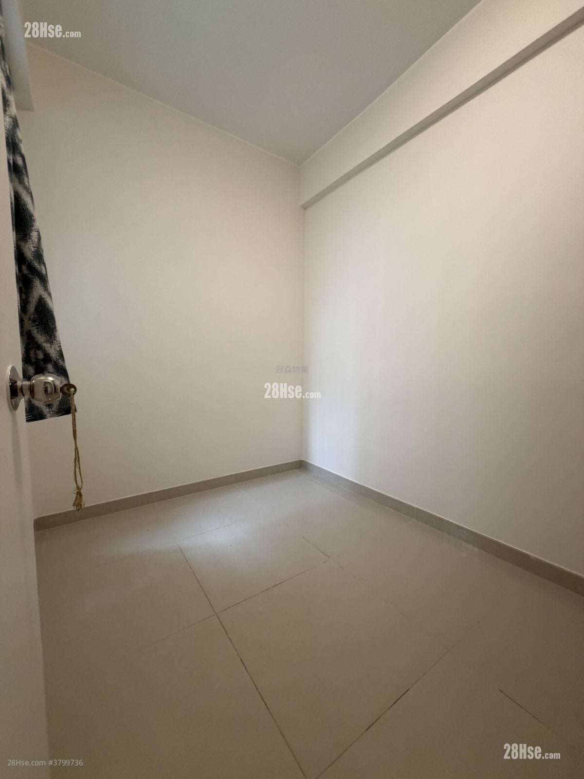 美菲阁 租盘 2 房 330 平方尺