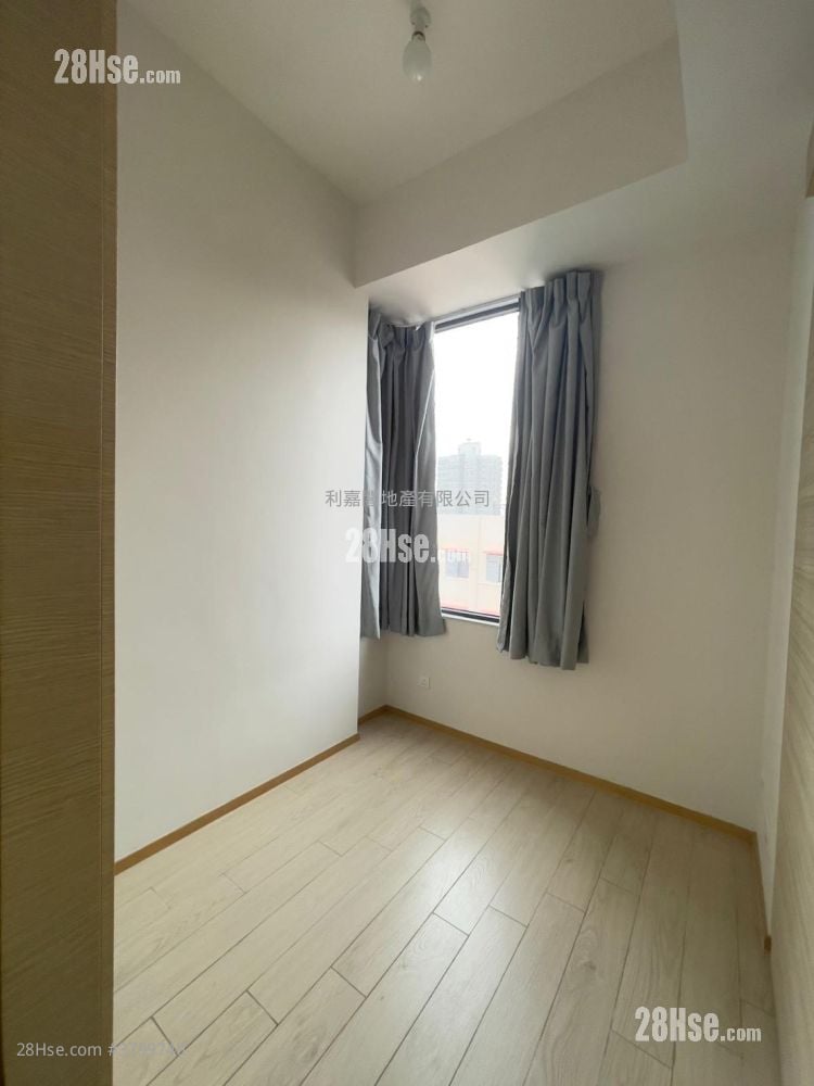 Edition 178 Sell 1 Bathroom 225 ft²