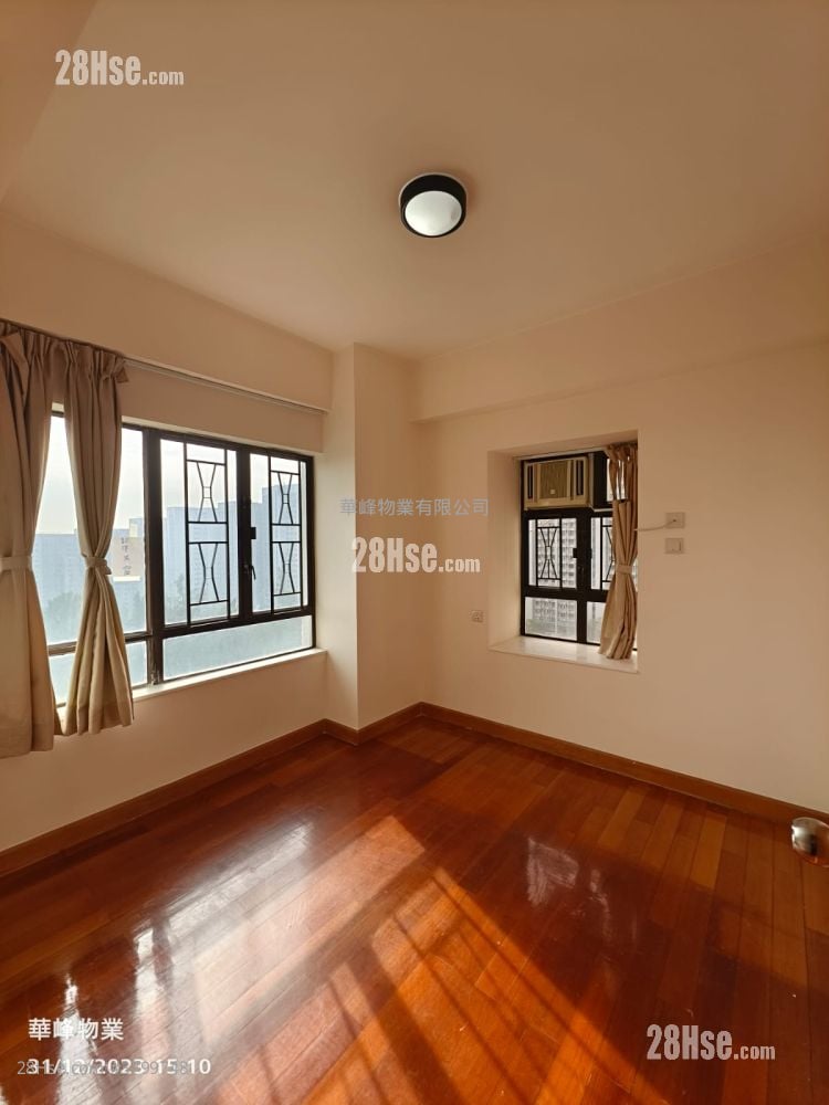 华景山庄 租盘 3 房 , 2 浴室 774 平方尺