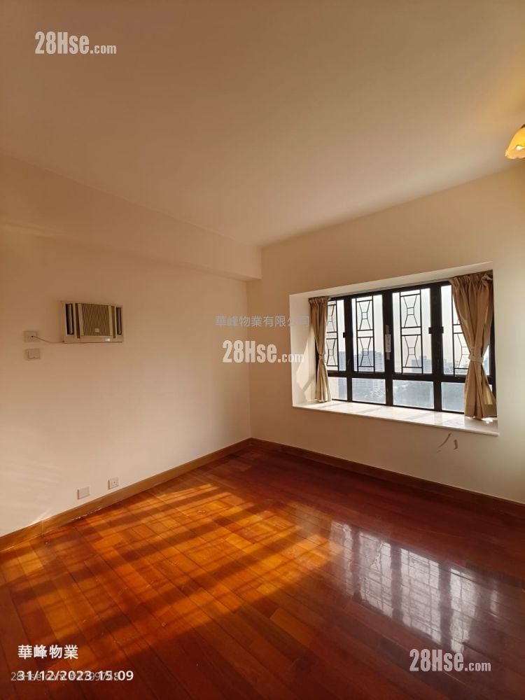 华景山庄 租盘 3 房 , 2 浴室 774 平方尺