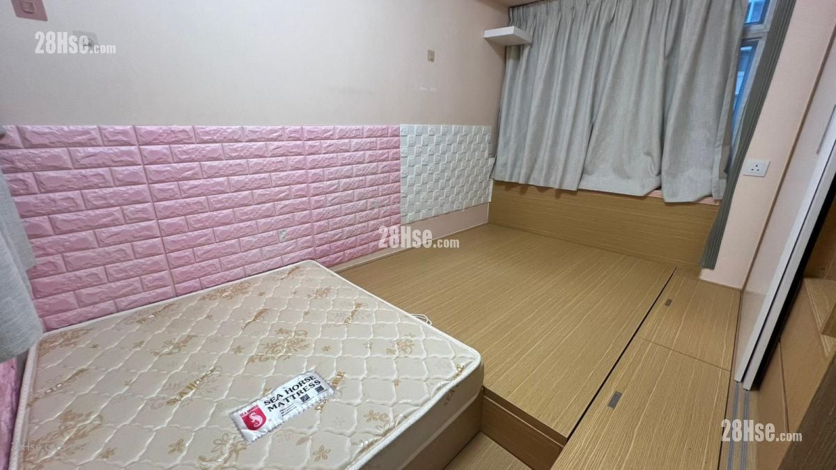 Kin Tye Lung Building Sell 2 Bedrooms , 1 Bathroom 456 ft²