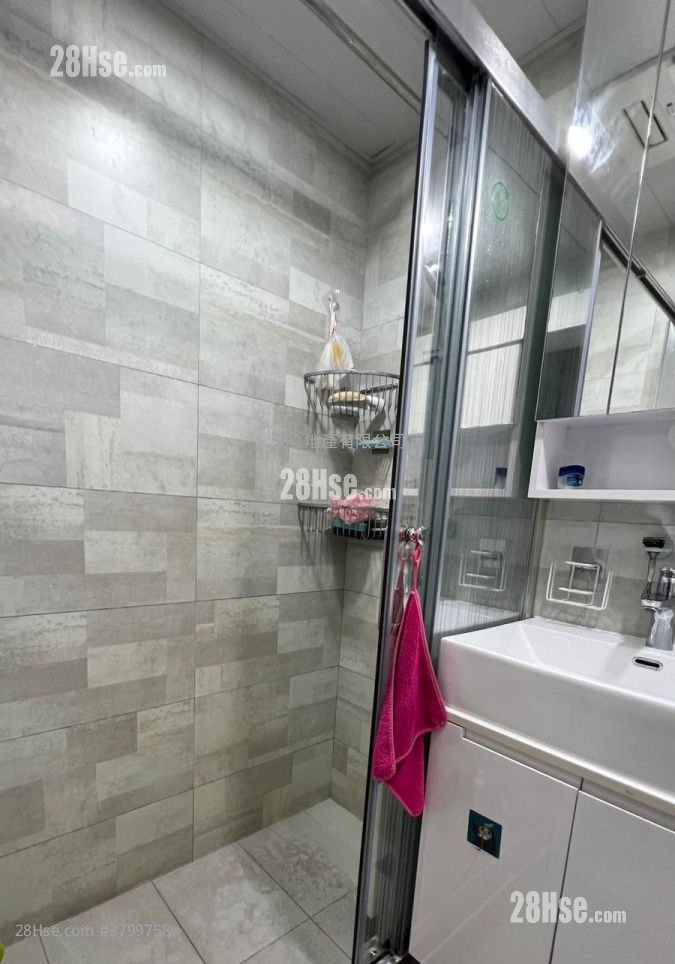 Kin Tye Lung Building Sell 2 Bedrooms , 1 Bathroom 456 ft²