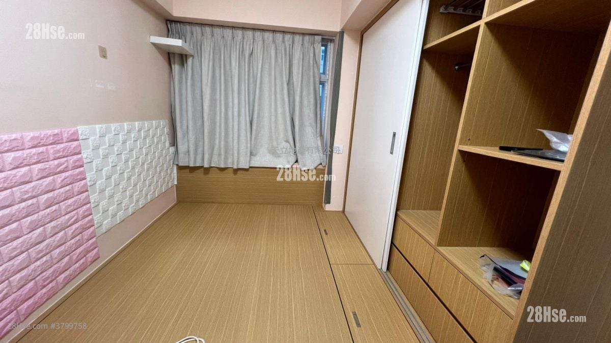 Kin Tye Lung Building Sell 2 Bedrooms , 1 Bathroom 456 ft²