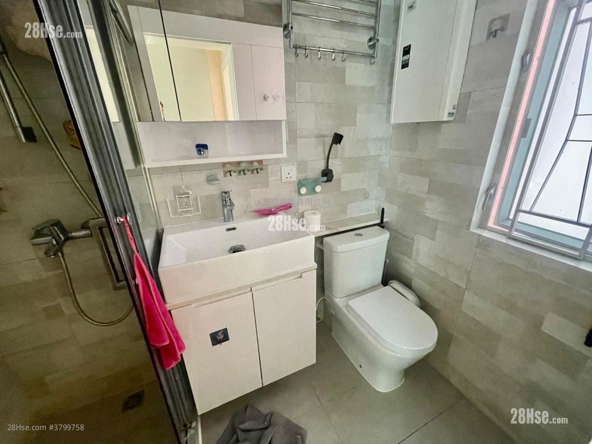 Kin Tye Lung Building Sell 2 Bedrooms , 1 Bathroom 456 ft²