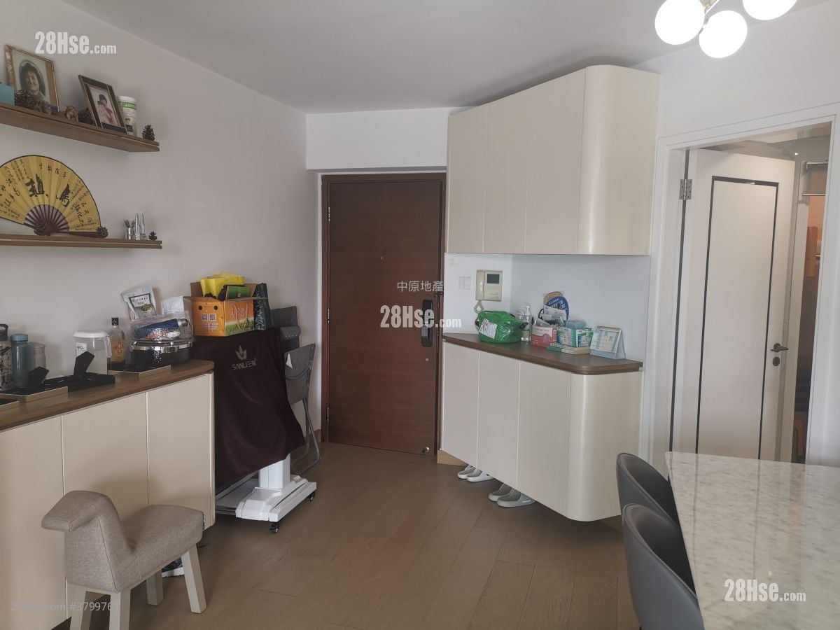 豪门 售盘 3 房 , 2 浴室 870 平方尺