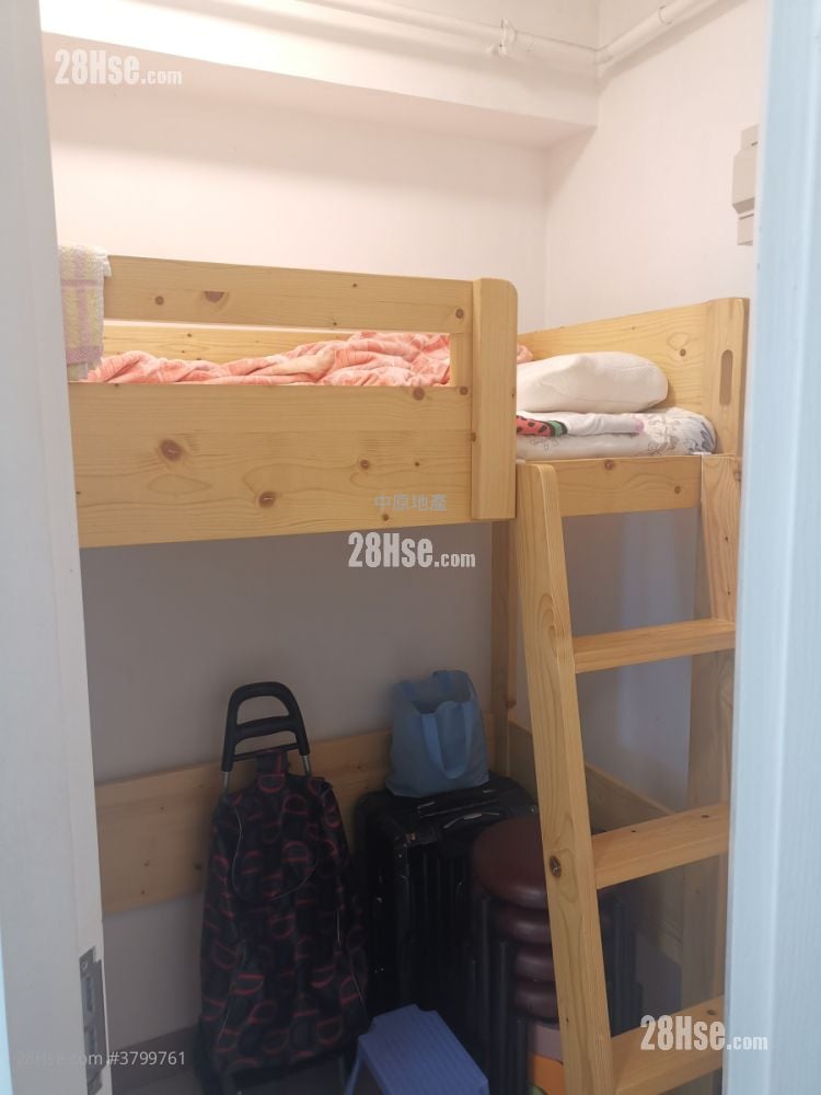 豪门 售盘 3 房 , 2 浴室 870 平方尺