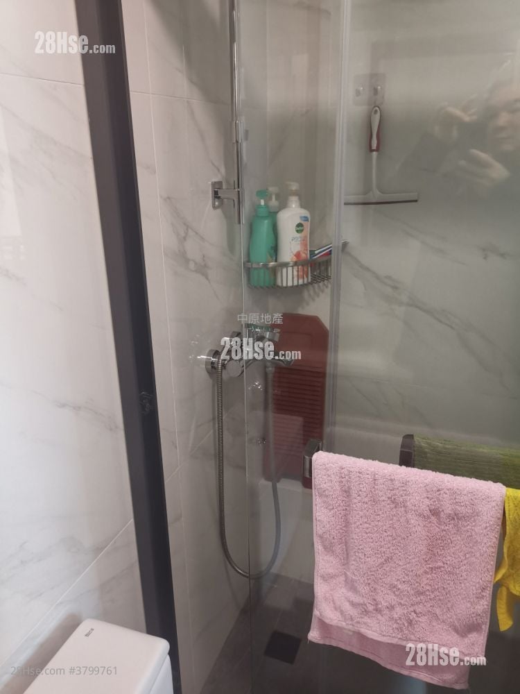 豪门 售盘 3 房 , 2 浴室 870 平方尺