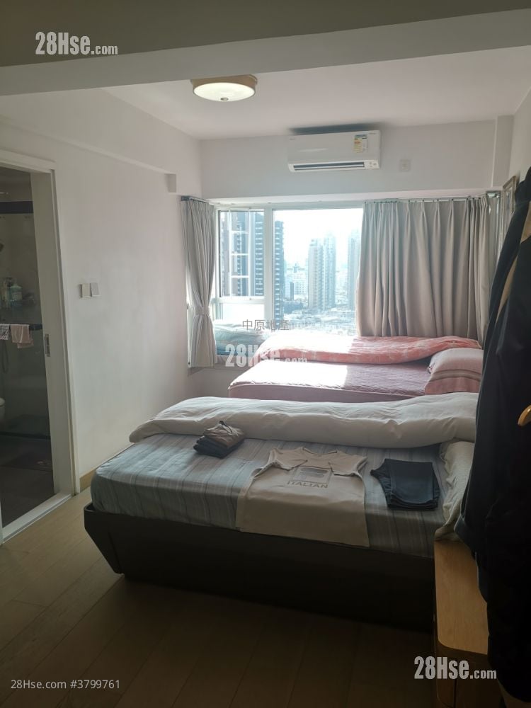 豪门 售盘 3 房 , 2 浴室 870 平方尺