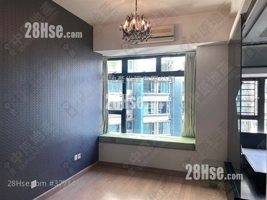 立坊 售盘 1 房 , 1 浴室 293 平方尺