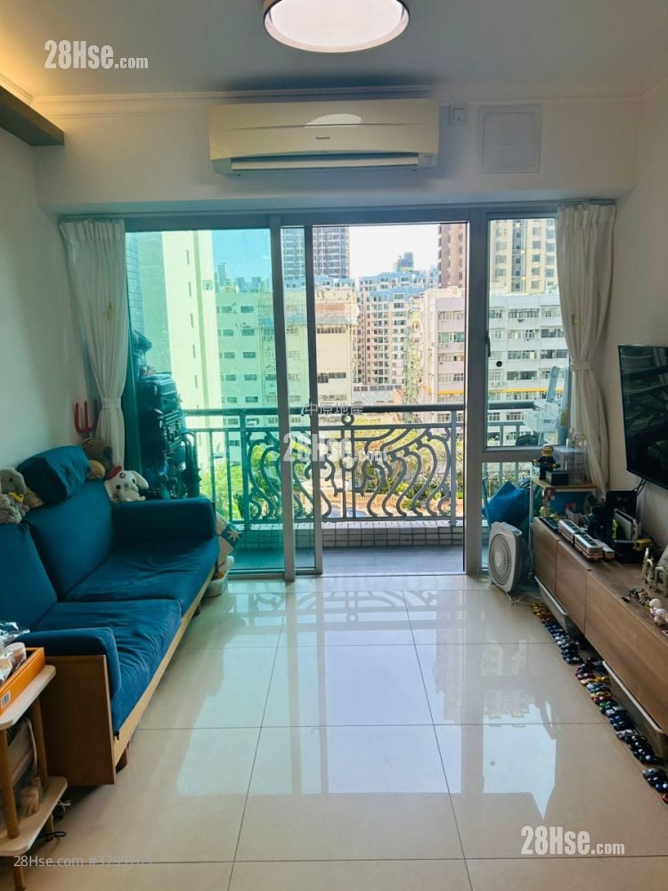 Sky Tower Sell 2 Bedrooms , 1 Bathroom 539 ft²