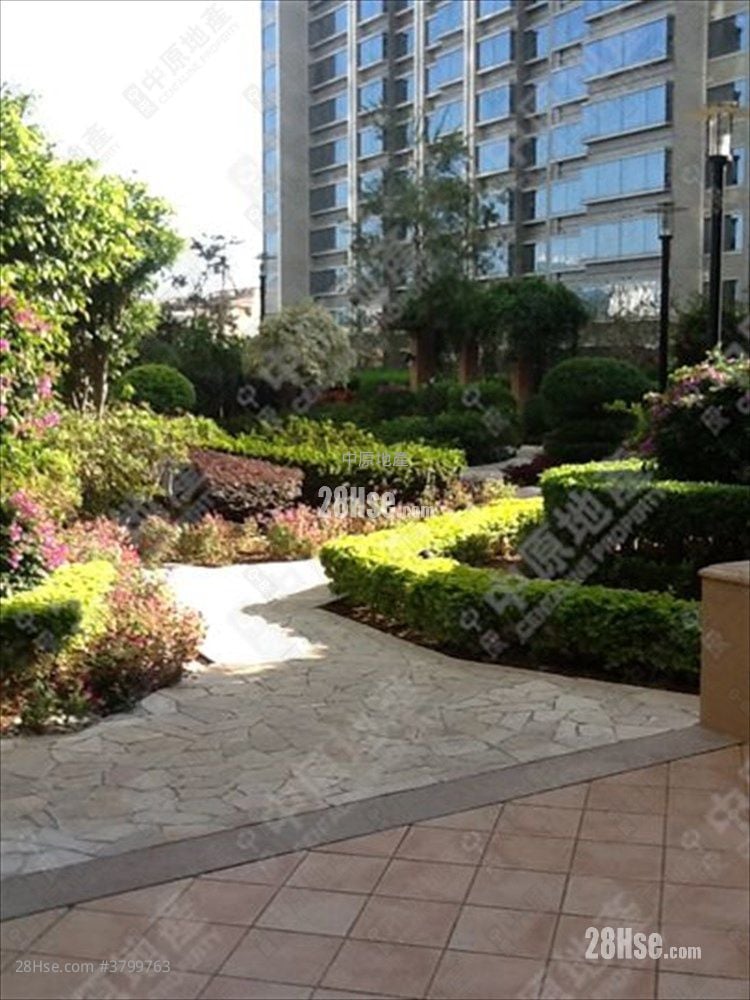 Sky Tower Sell 2 Bedrooms , 1 Bathroom 539 ft²