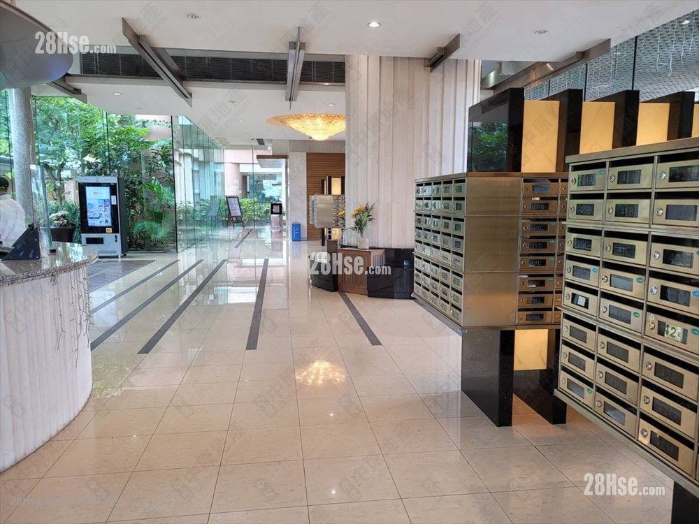 Sky Tower Sell 2 Bedrooms , 1 Bathroom 539 ft²