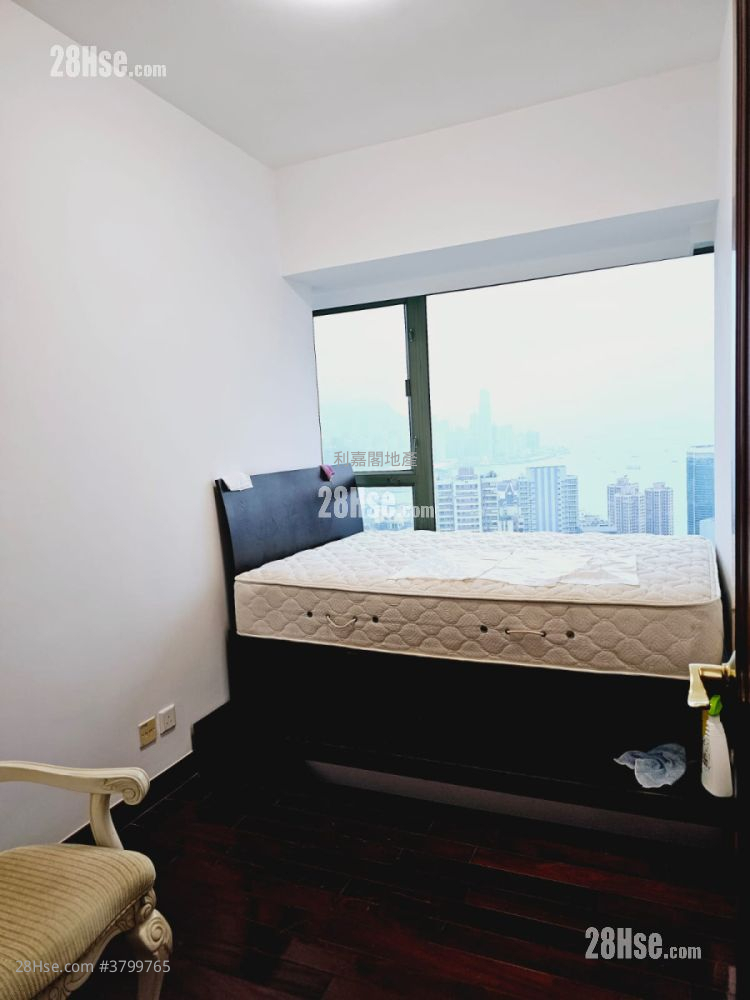 Sky Horizon Rental 3 Bedrooms , 2 Bathrooms 935 ft²