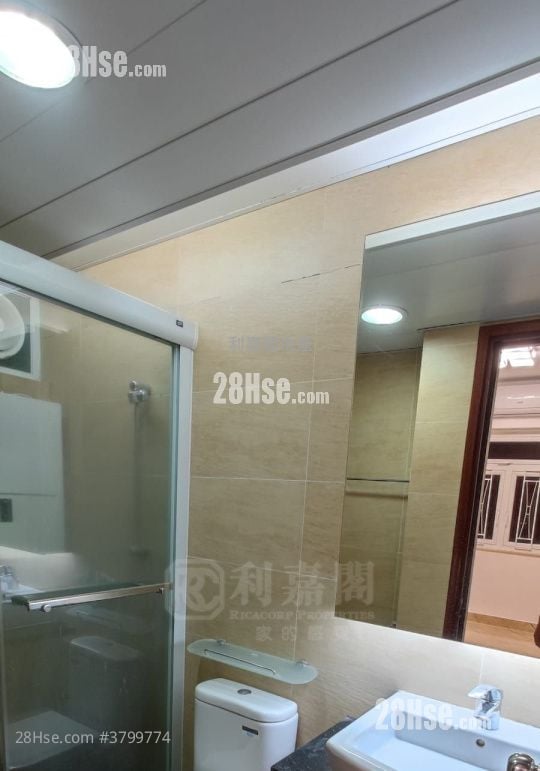 Coral Court Rental 3 Bedrooms , 2 Bathrooms 1,173 ft²