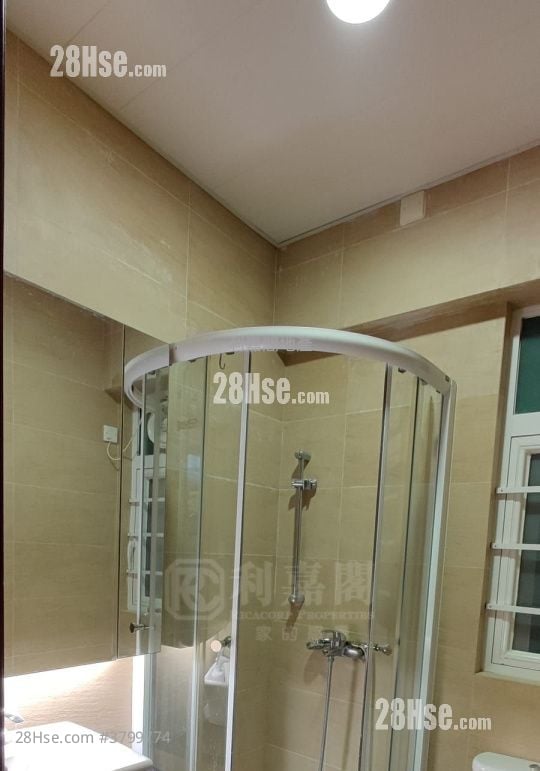 Coral Court Rental 3 Bedrooms , 2 Bathrooms 1,173 ft²