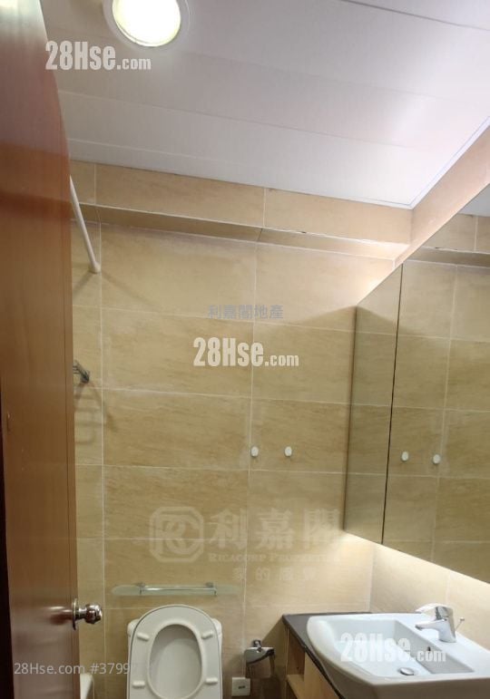 Coral Court Rental 3 Bedrooms , 2 Bathrooms 1,173 ft²