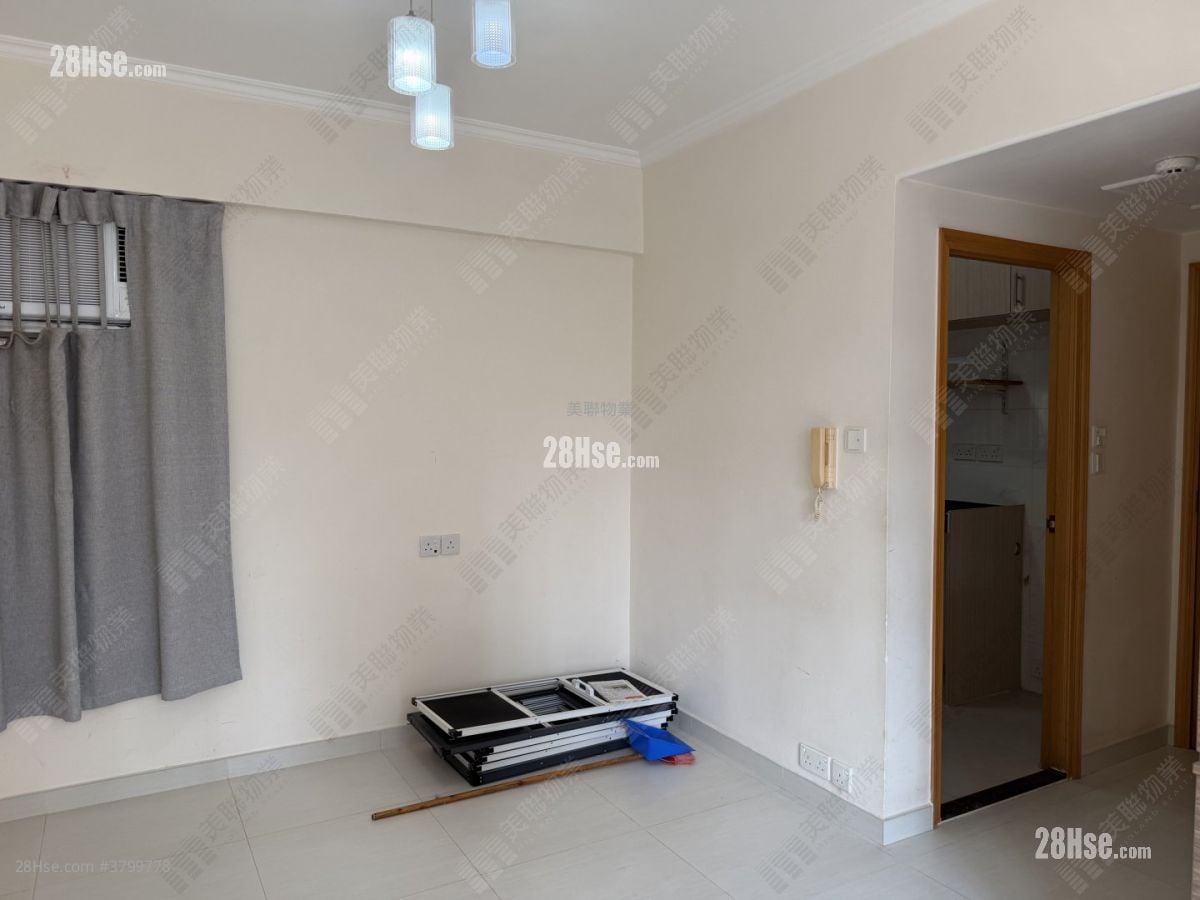 Tsing Yi Garden Sell 3 Bedrooms , 1 Bathroom 547 ft²