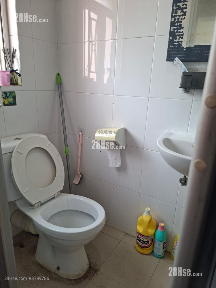 Sang Cheong Building Rental 2 Bedrooms , 1 Bathroom 378 ft²