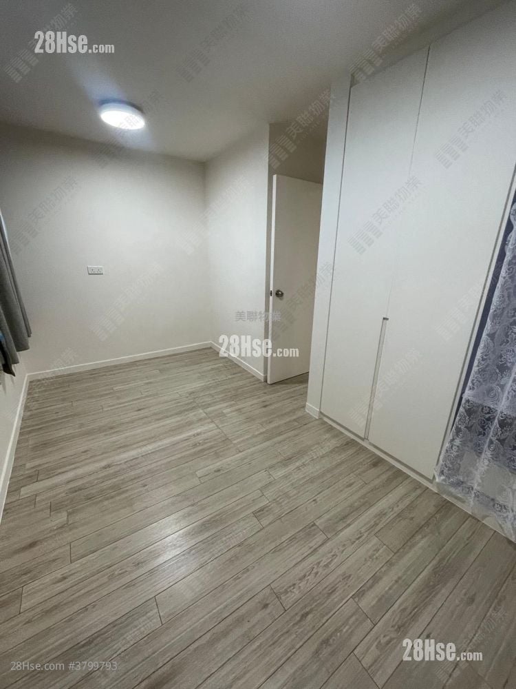 King Lam Estate Sell 1 Bathroom 443 ft²