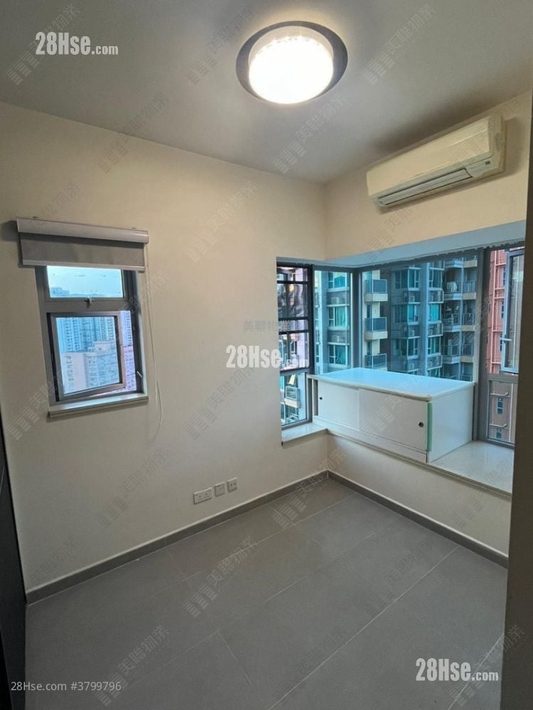 Century Gateway Rental 584 ft²