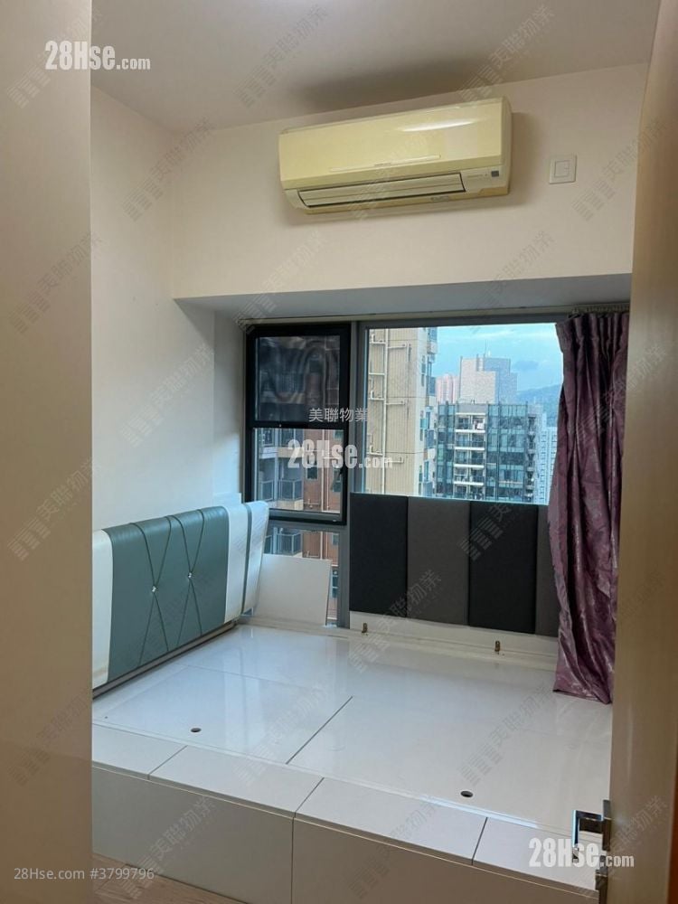 Century Gateway Rental 584 ft²