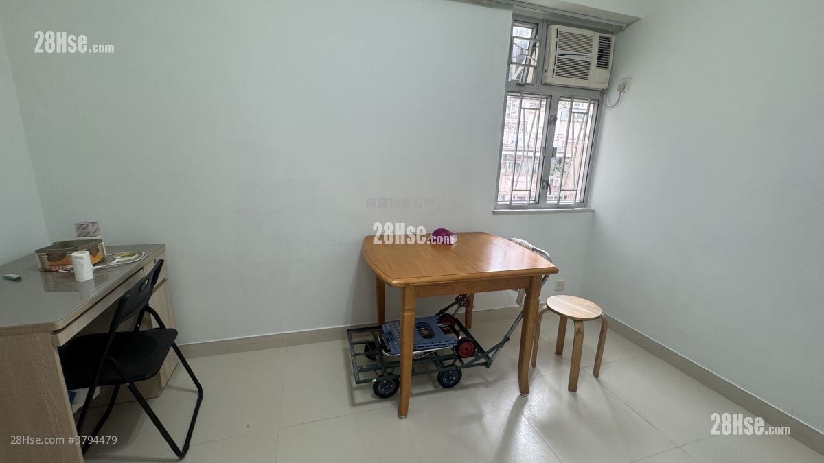 Tung Po Building Rental 2 Bedrooms , 1 Bathroom 341 ft²