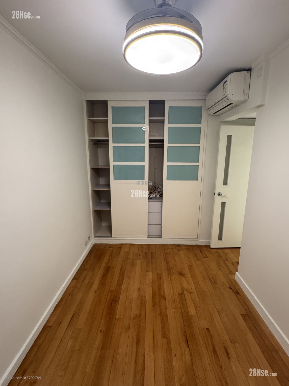 海逸豪园 售盘 2 房 , 1 浴室 592 平方尺