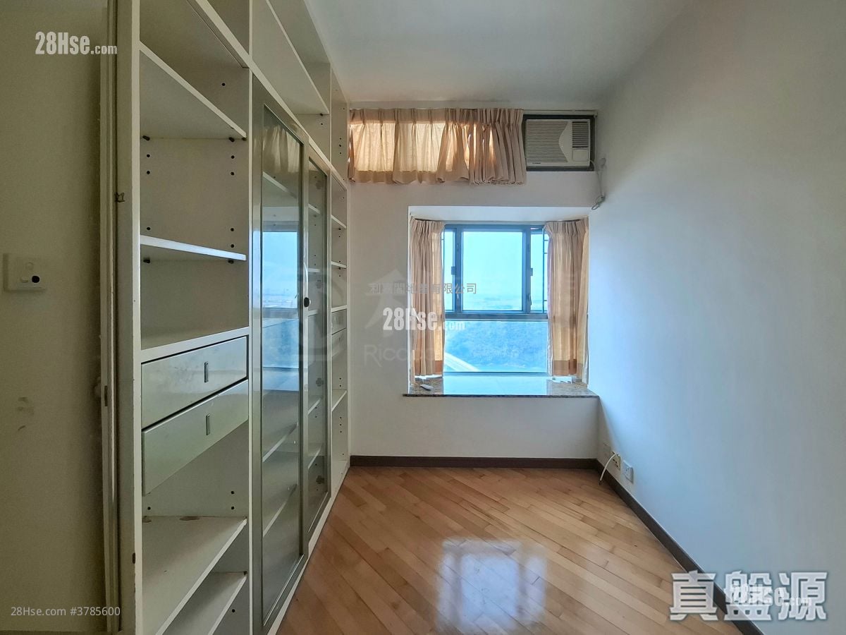 Tung Chung Crescent Rental 3 Bedrooms , 2 Bathrooms 821 ft²
