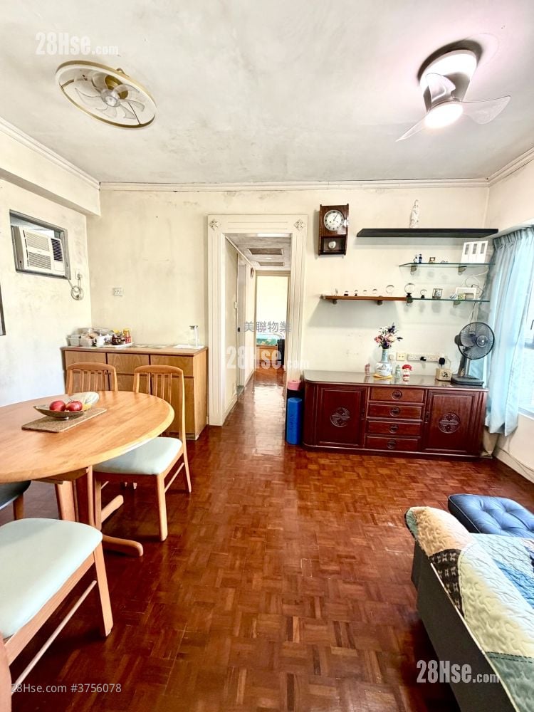 Sheungshui Town Center Sell 3 Bedrooms 454 ft²