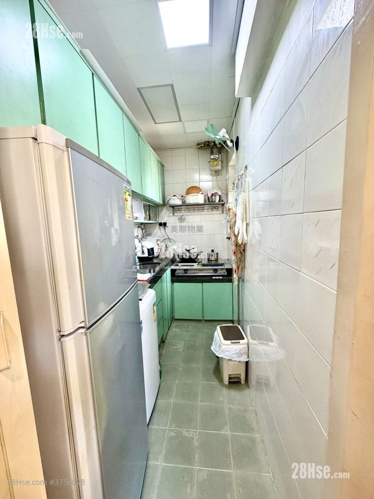 Sheungshui Town Center Sell 3 Bedrooms 454 ft²