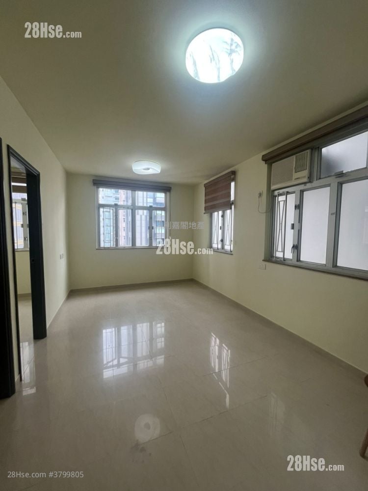 Viking Garden Rental 2 Bedrooms , 1 Bathroom 449 ft²