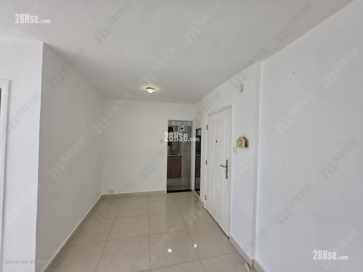Ching Tai Court Sell 2 Bedrooms , 1 Bathroom 401 ft²