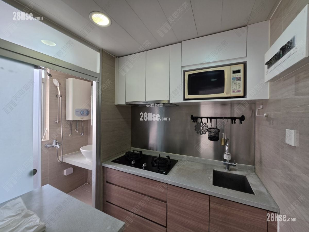 Ching Tai Court Sell 2 Bedrooms , 1 Bathroom 401 ft²