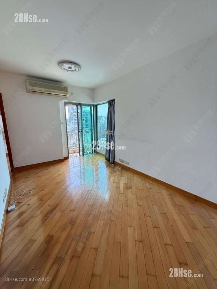 Yoho Town Sell 2 Bedrooms 422 ft²